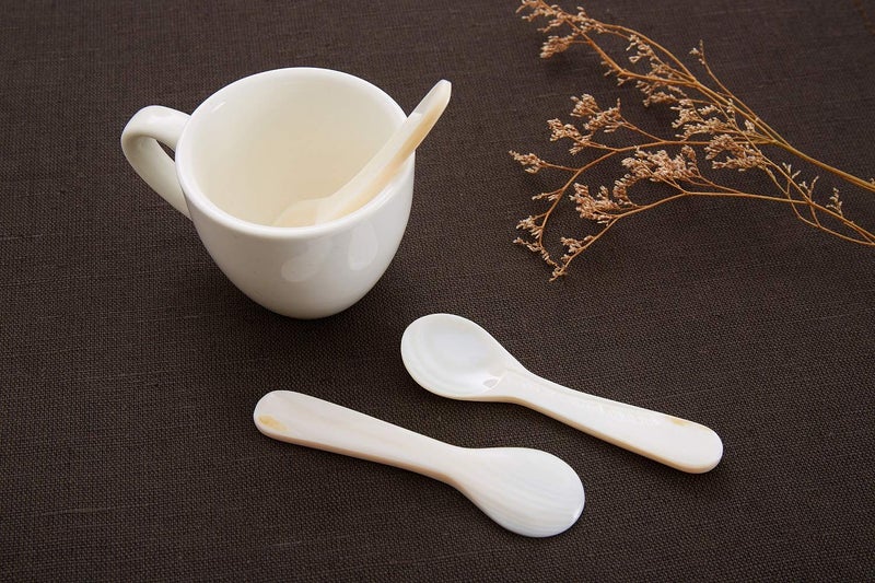 DUEBEL Set of 10 White Mother of Pearl MOP Caviar Spoons for Caviar, Egg, Icecream, Coffee Serving (White, 9x2.4cm) - Image 3